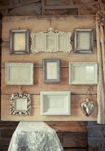 vintage_picture_frames_as_seating_chart__full