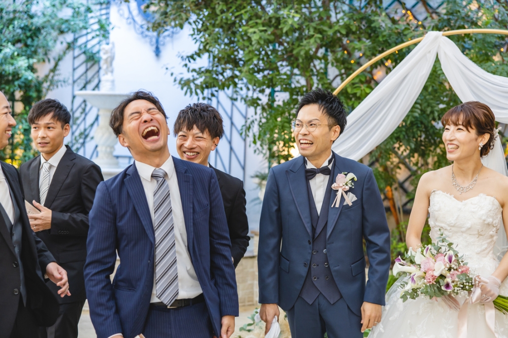 スタッフ団結で新郎新婦様とゲスト皆様を笑顔に♡