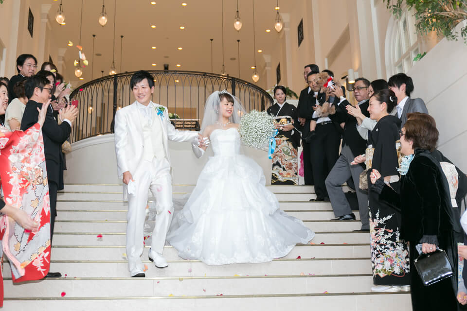 ワンちゃんと一緒に結婚式をすることで  緊張をほぐしてくれること間違いなし★