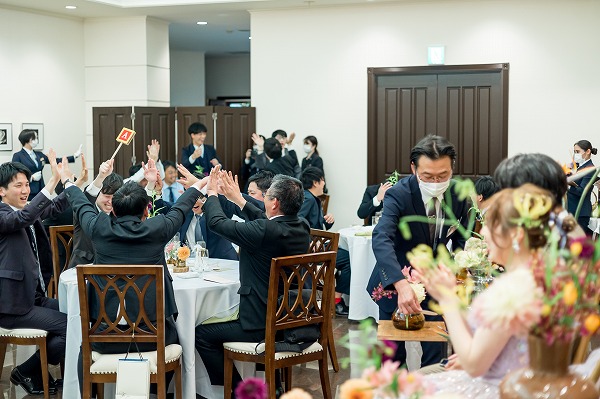 回答は全員一斉に札を上げて!
