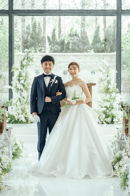 挙式前の少し緊張した面持ちの新郎新婦様