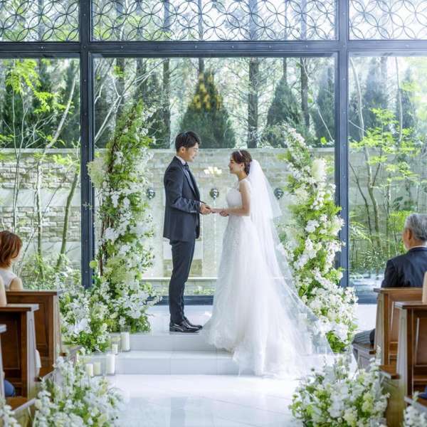 【2名～★挙式のみ】2名41万円◆最短1か月で準備OK!おふたりでの挙式が叶う♪